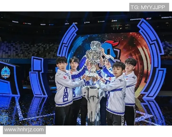 西昌邛海杯足球比赛盛况空前各地球队齐聚争夺冠军荣耀